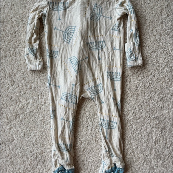 Posh Peanut Chanukah Pajama 2 way zipper footie size 0-3m - Picture 11 of 13